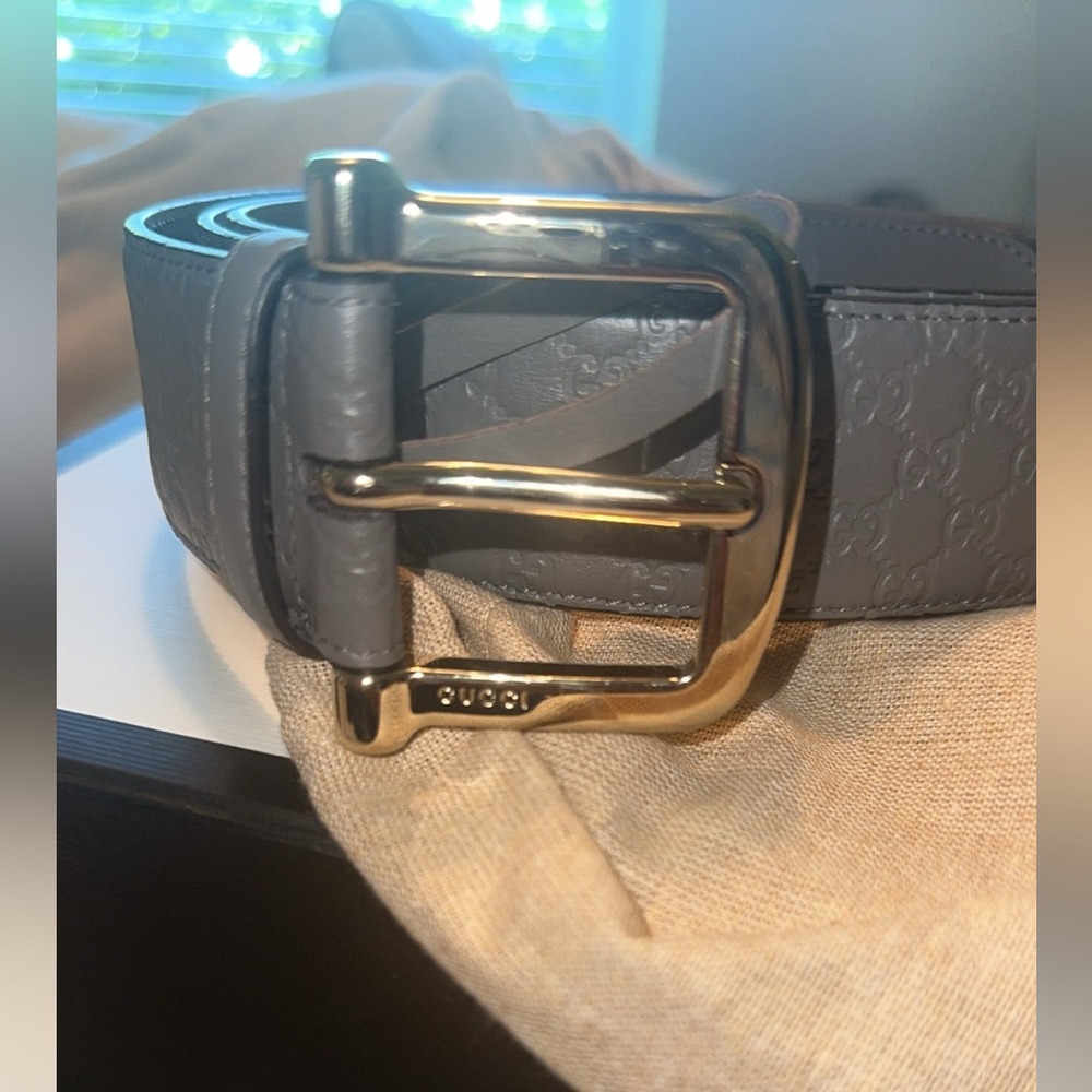 Women’s Gray Gucci Belt